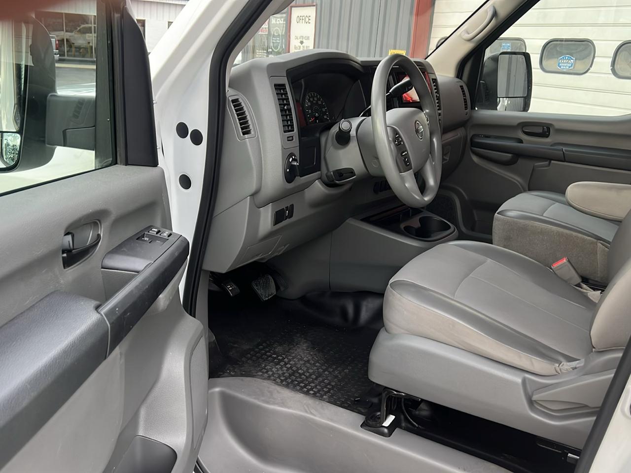 Nissan NV Cargo NV1500 Standard Roof V6 SV 2020