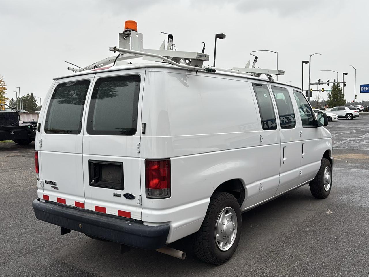 Ford Econoline Cargo Van E-150 Commercial 2014