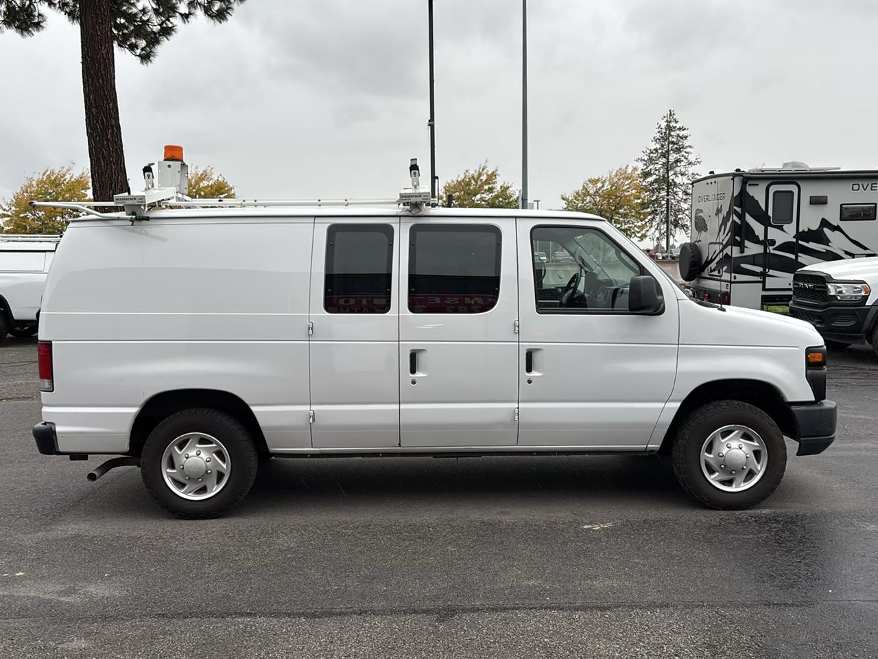 Ford Econoline Cargo Van E-150 Commercial 2014