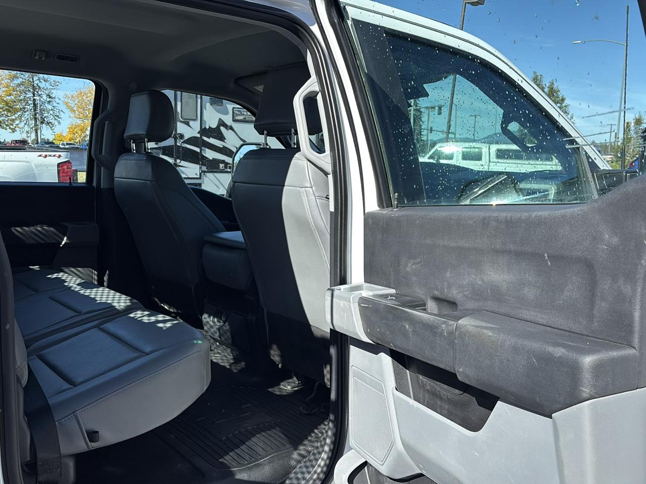 Ford F-550 Super Duty Chassis  2023