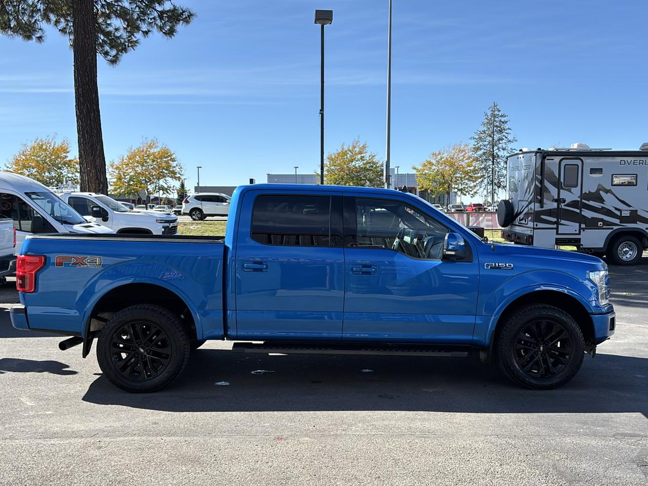 Ford F-150 4WD SuperCrew 145" Lariat 2020