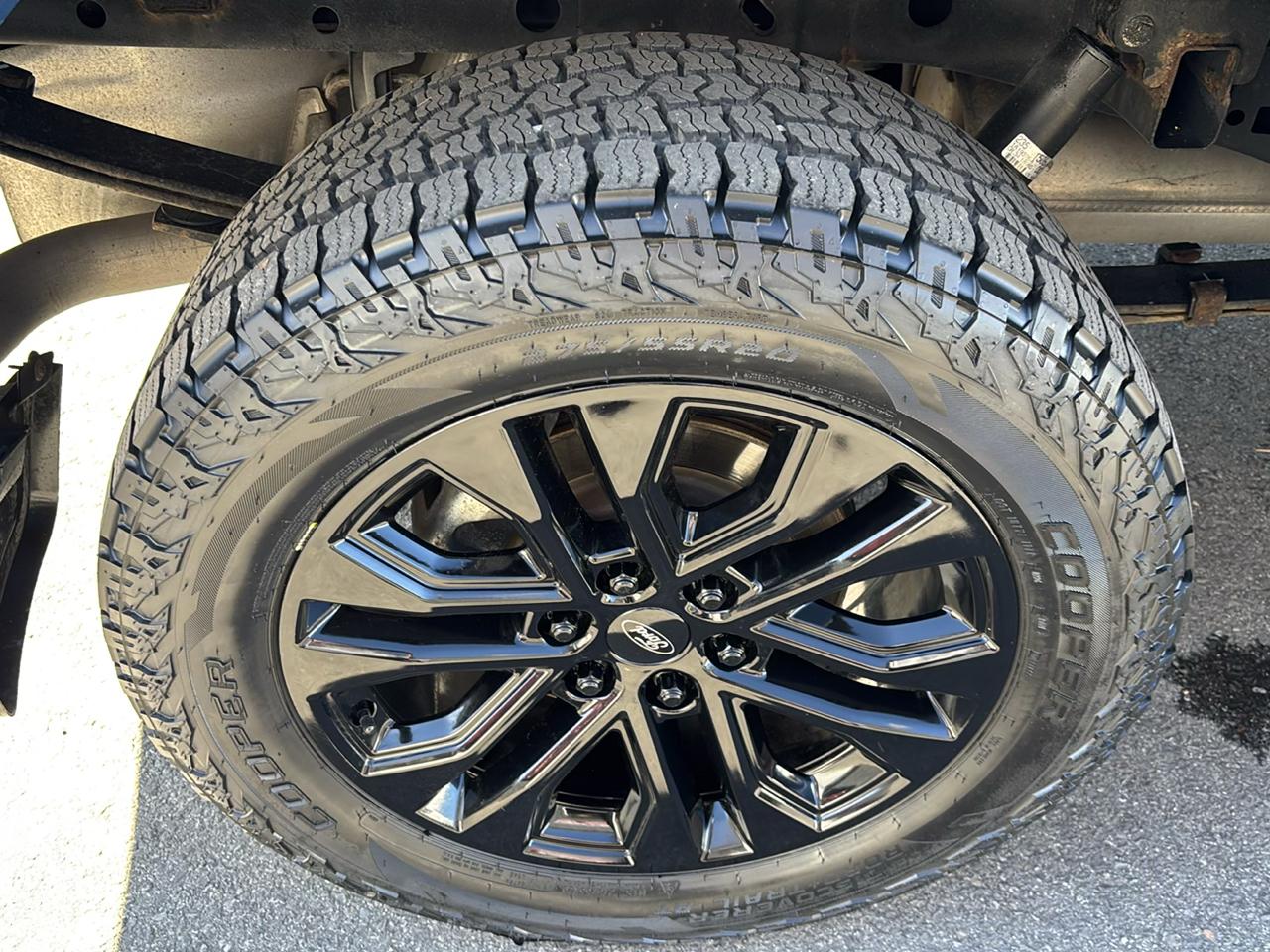 Ford F-150 4WD SuperCrew 145" Lariat 2020