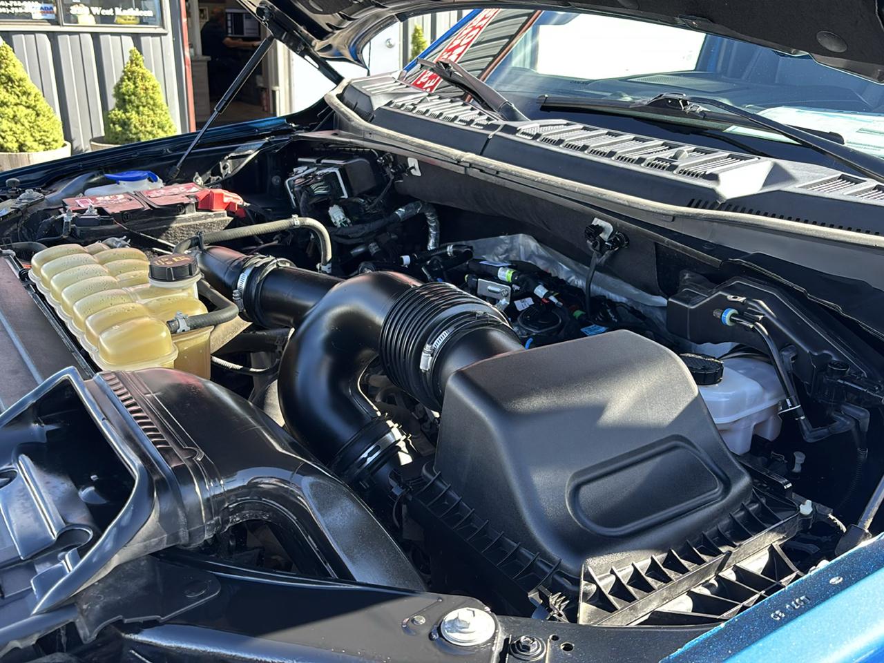 Ford F-150 4WD SuperCrew 145" Lariat 2020