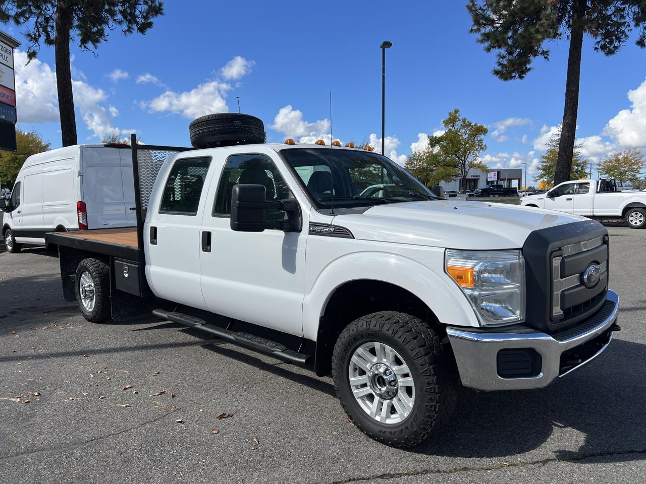 Ford Super Duty F-350 SRW 4WD Crew Cab 176" WB 60" CA Lariat 2012