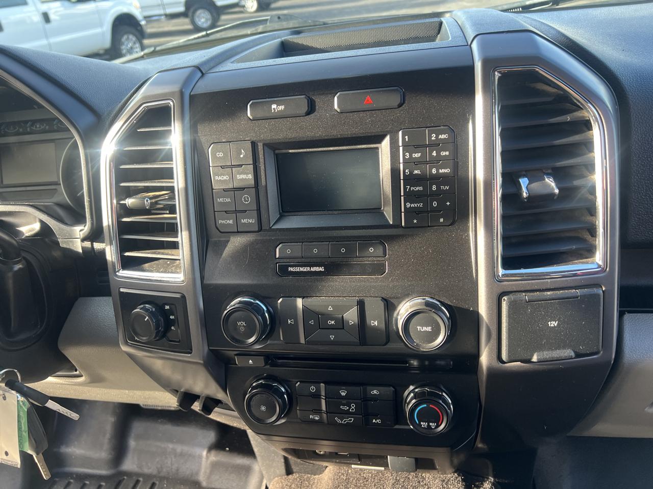 Ford F-150 4WD SuperCrew 145" King Ranch 2015