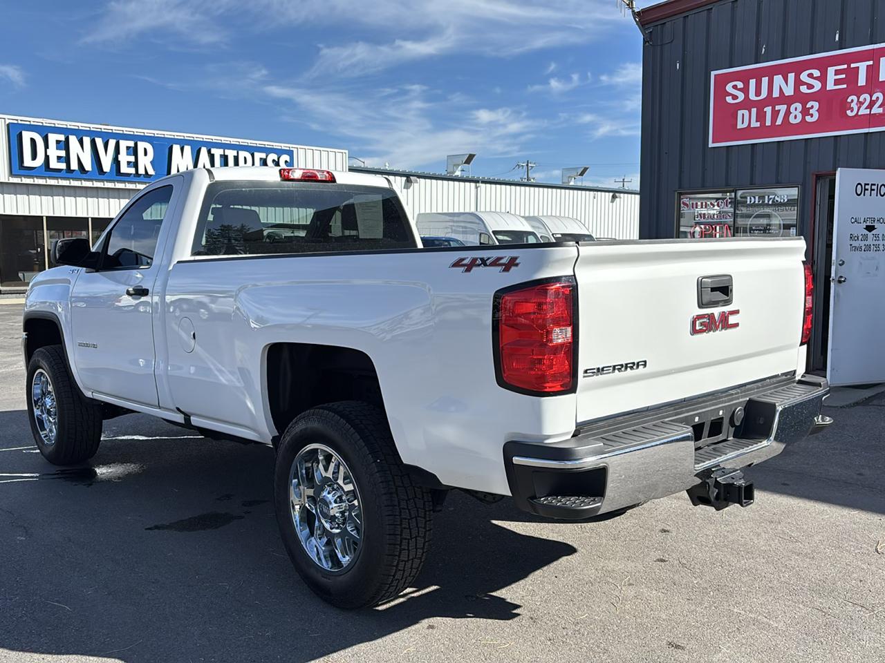 GMC Sierra 2500HD 4WD Reg Cab 133.6" 2016