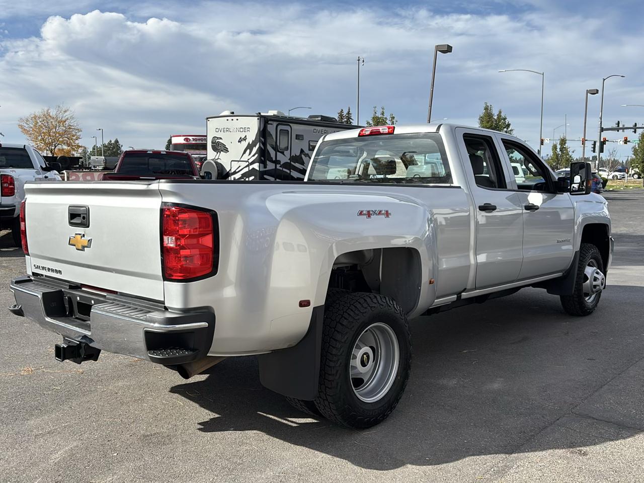 Chevrolet Silverado 3500HD 4WD Double Cab 158.1" Work Truck 2016