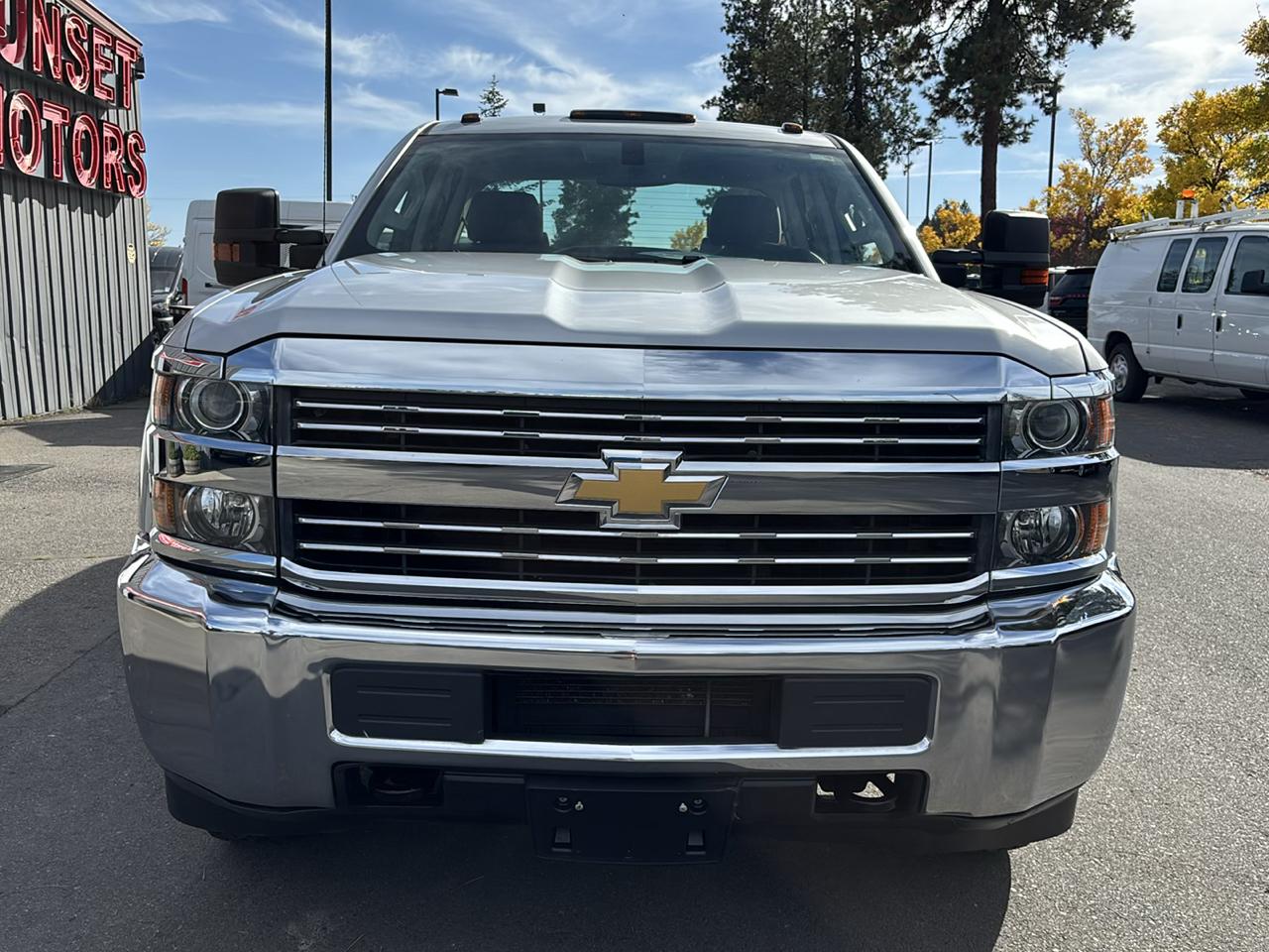 Chevrolet Silverado 3500HD 4WD Double Cab 158.1" Work Truck 2016