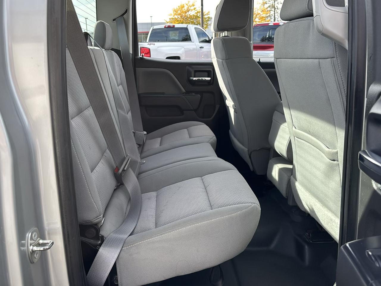 Chevrolet Silverado 3500HD 4WD Double Cab 158.1" Work Truck 2016