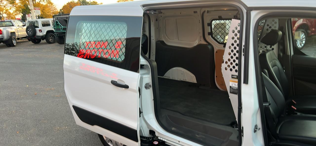 Ford Transit Connect Van XL LWB w/Rear Symmetrical Doors 2022