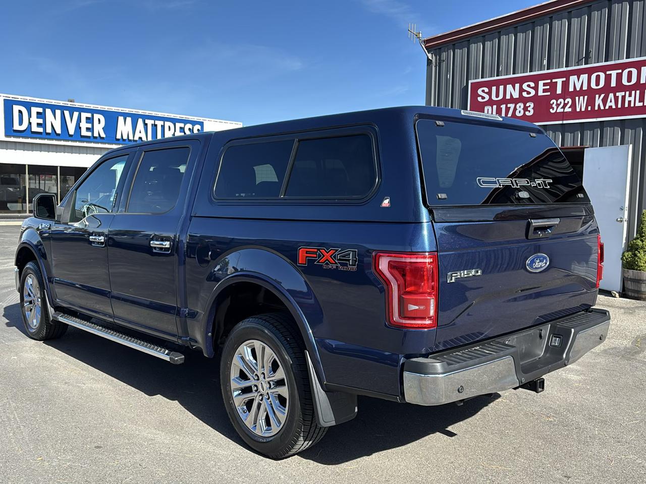Ford F-150 4WD SuperCrew 145" Lariat 2017