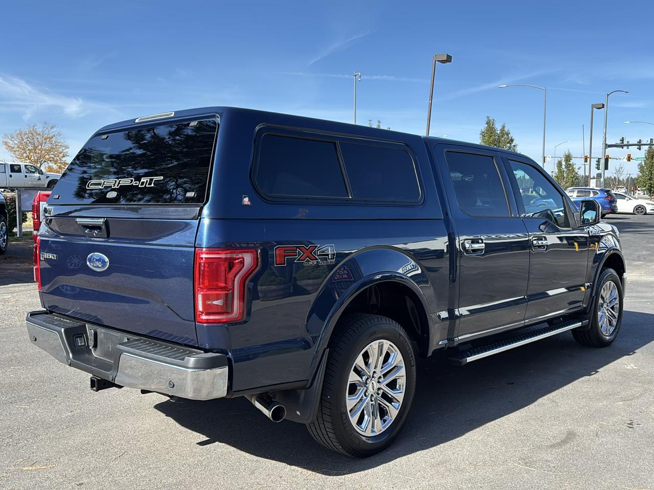 Ford F-150 4WD SuperCrew 145" Lariat 2017