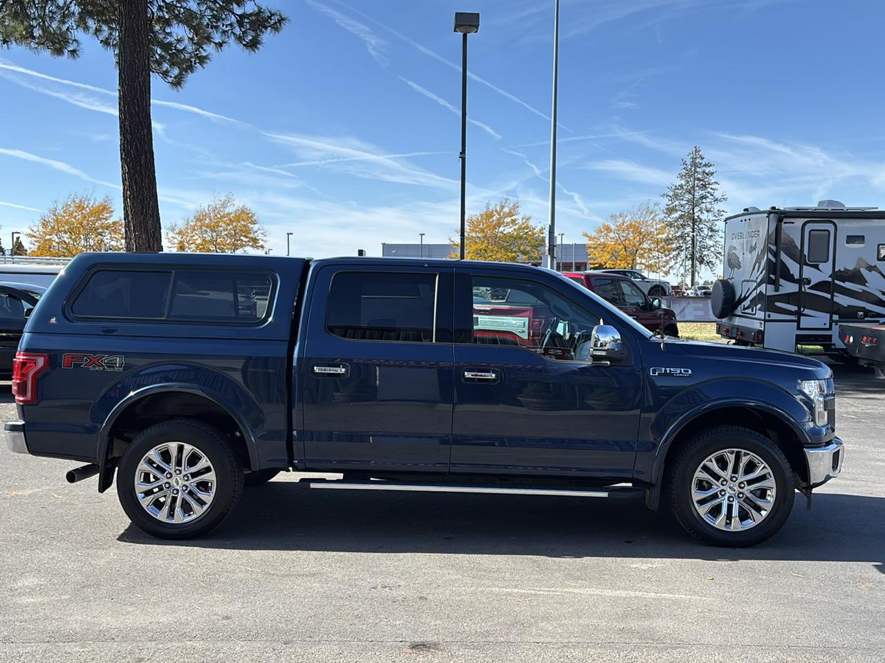 Ford F-150 4WD SuperCrew 145" Lariat 2017