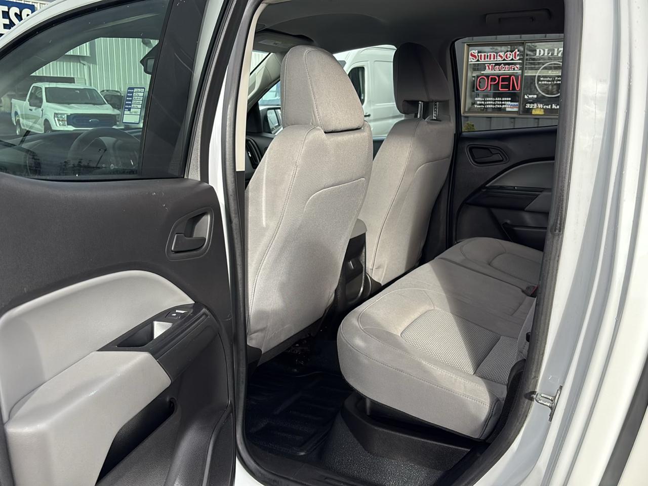 Chevrolet Colorado 4WD Crew Cab 128.3" WT 2016