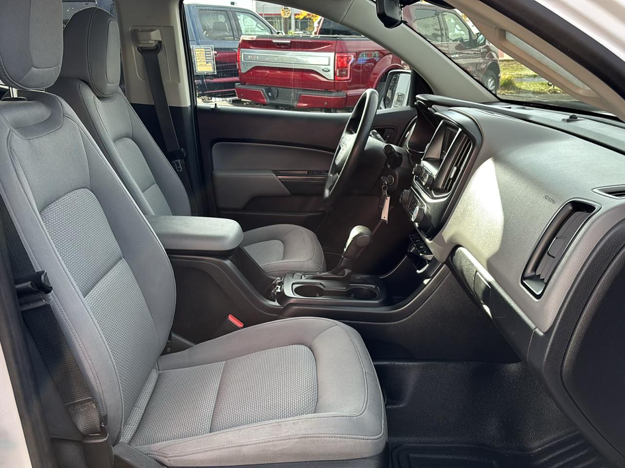 Chevrolet Colorado 4WD Crew Cab 128.3" WT 2016