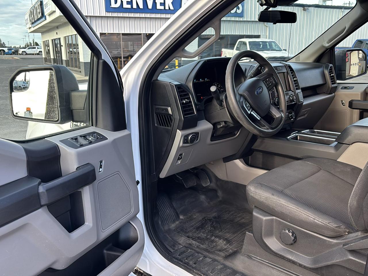 Ford F-150 4WD SuperCab 145" STX 2019