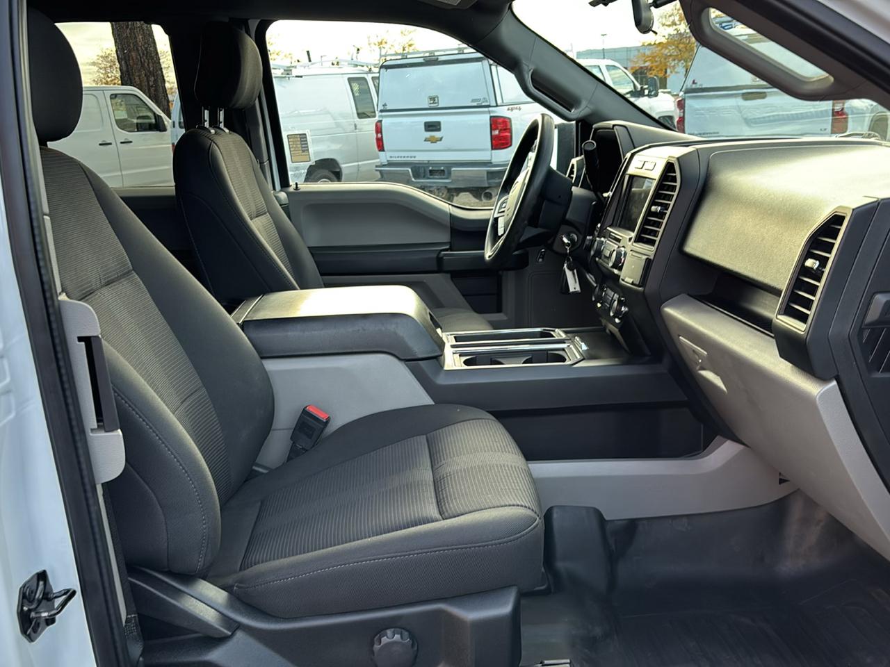 Ford F-150 4WD SuperCab 145" STX 2019