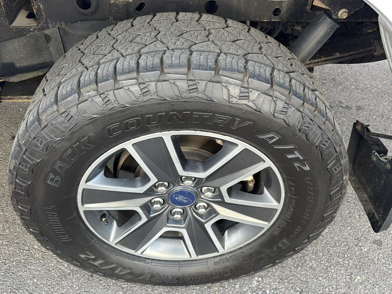 Ford F-150 4WD SuperCab 145" STX 2019
