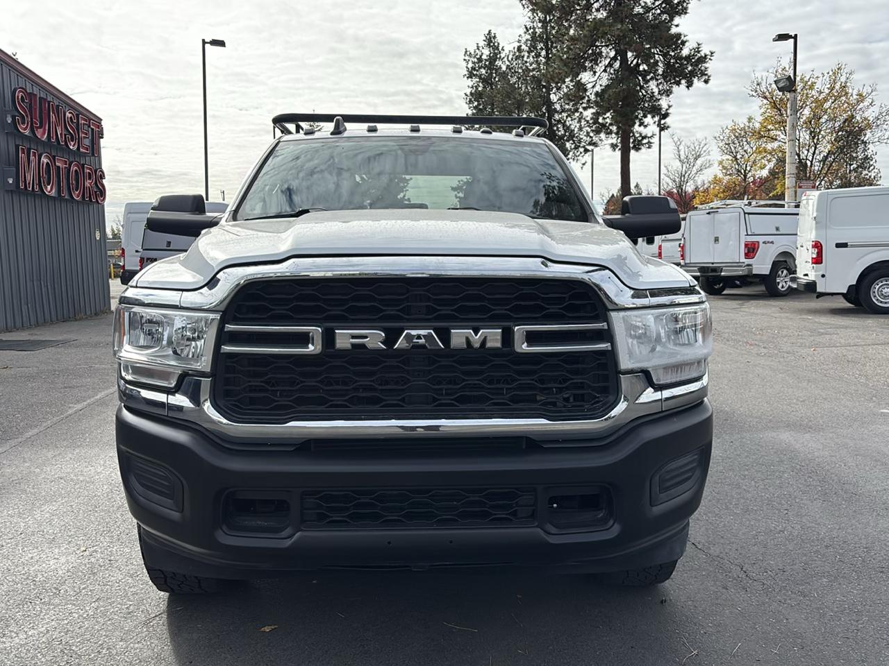 RAM 3500 Chassis Cab Tradesman 4WD Crew Cab 60" CA 172.4" WB 2021