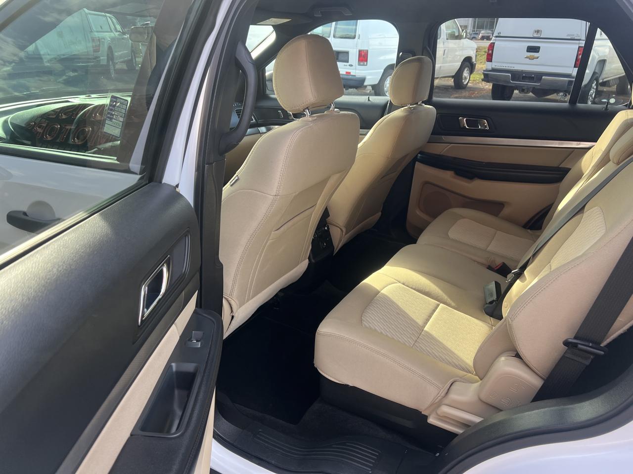 Ford Explorer Base 4WD 2017