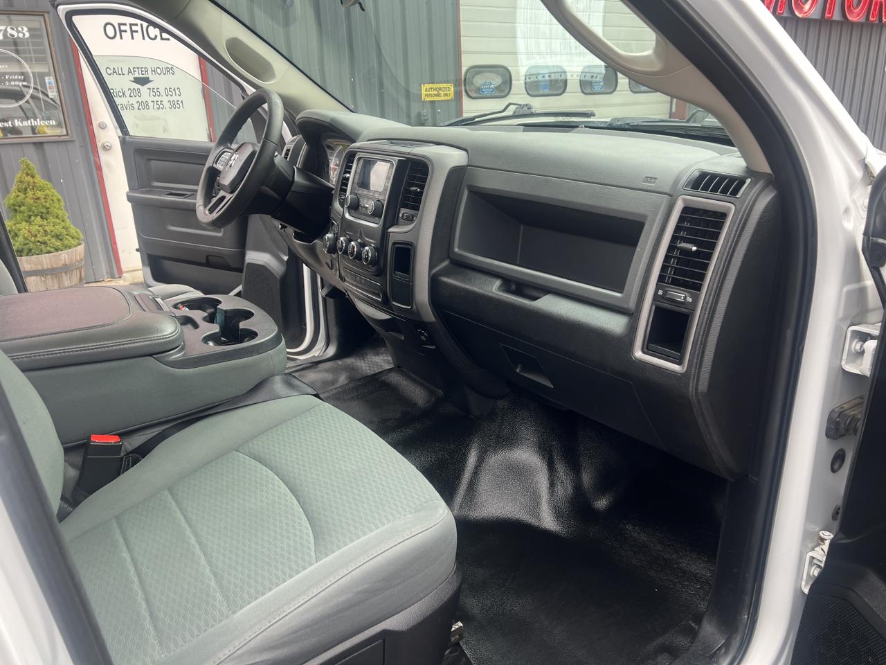 RAM 1500 4WD Crew Cab 140.5" Tradesman 2014