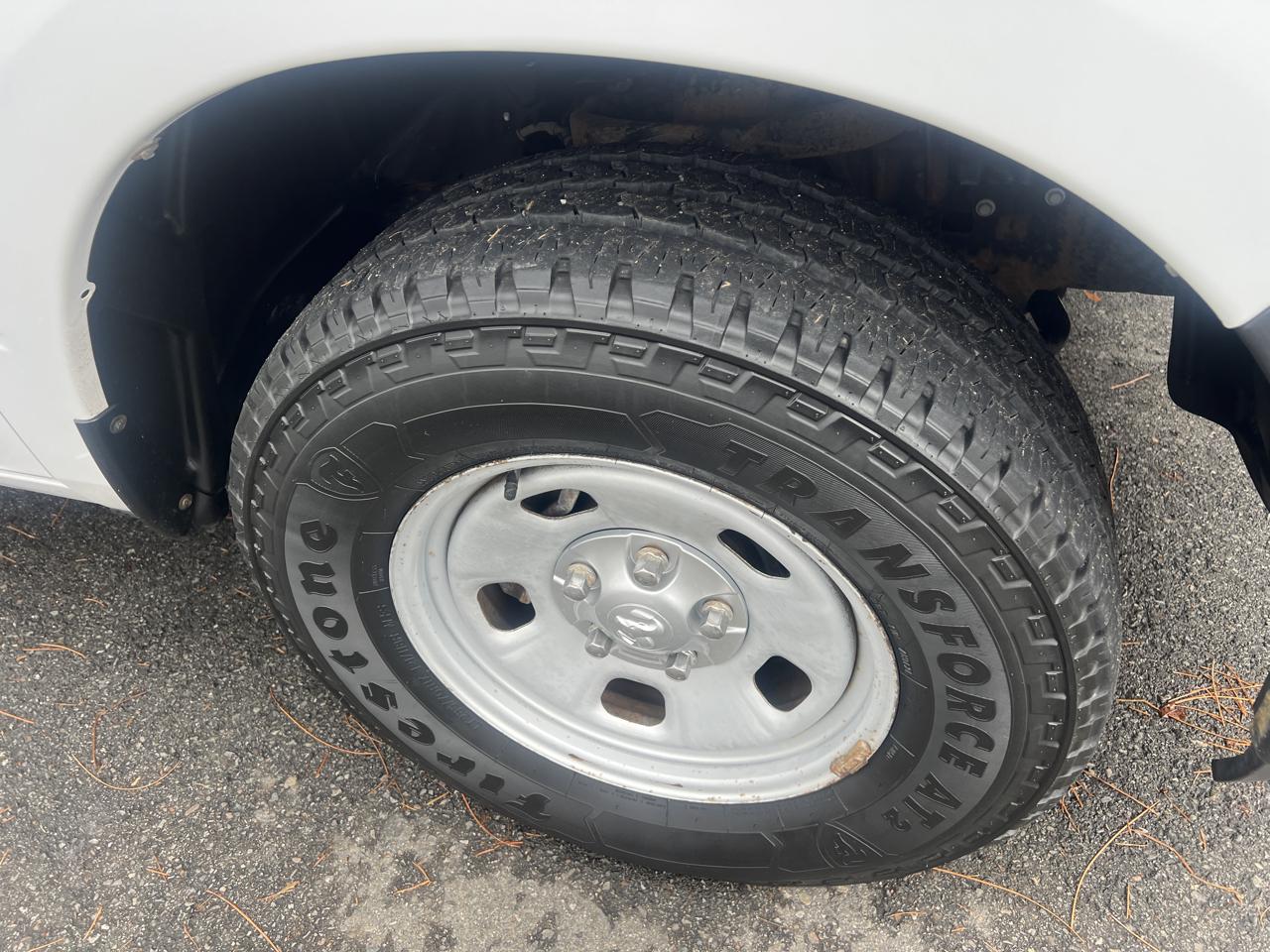 RAM 1500 4WD Crew Cab 140.5" Tradesman 2014