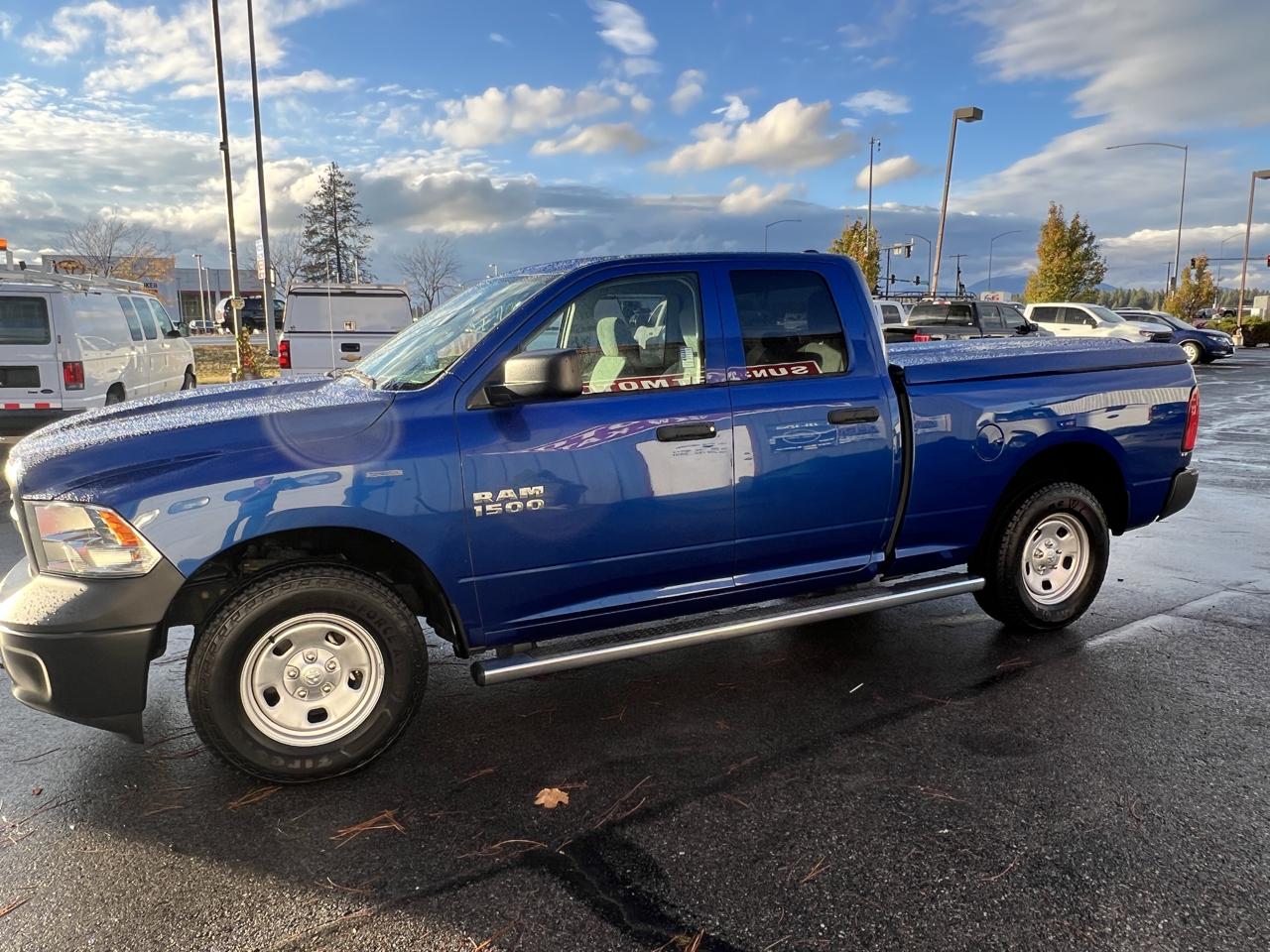 RAM 1500 4WD Quad Cab 140.5" Tradesman 2016