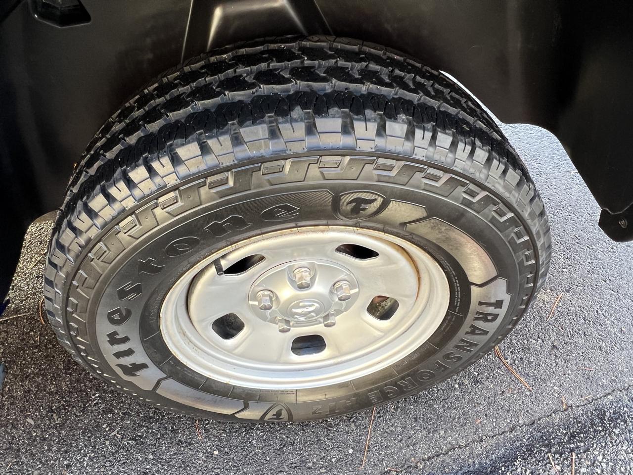 RAM 1500 4WD Quad Cab 140.5" Tradesman 2016