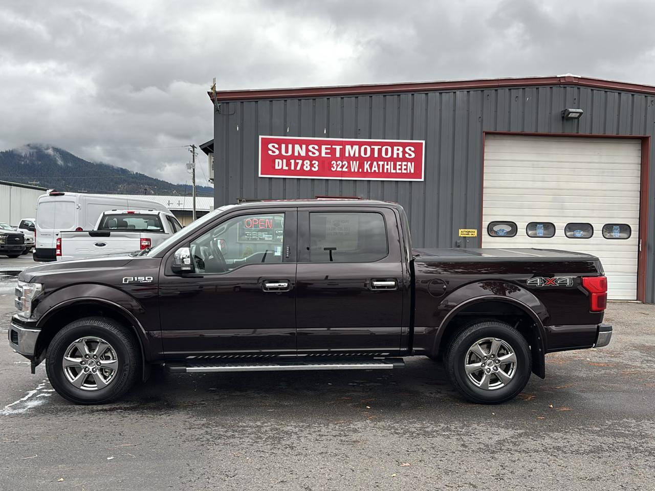 Ford F-150 4WD SuperCrew 145" Lariat 2019