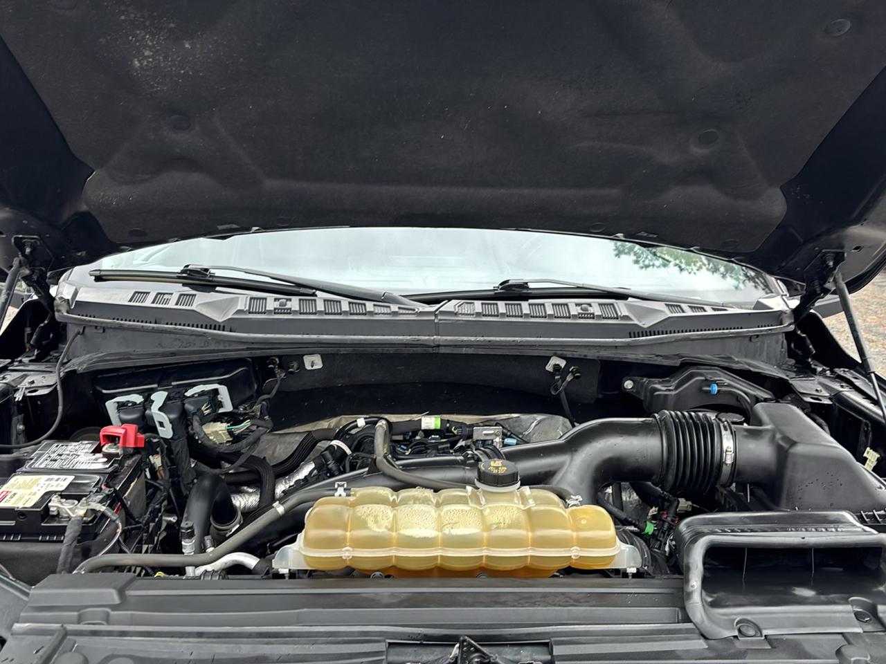 Ford F-150 4WD SuperCrew 145" Lariat 2019