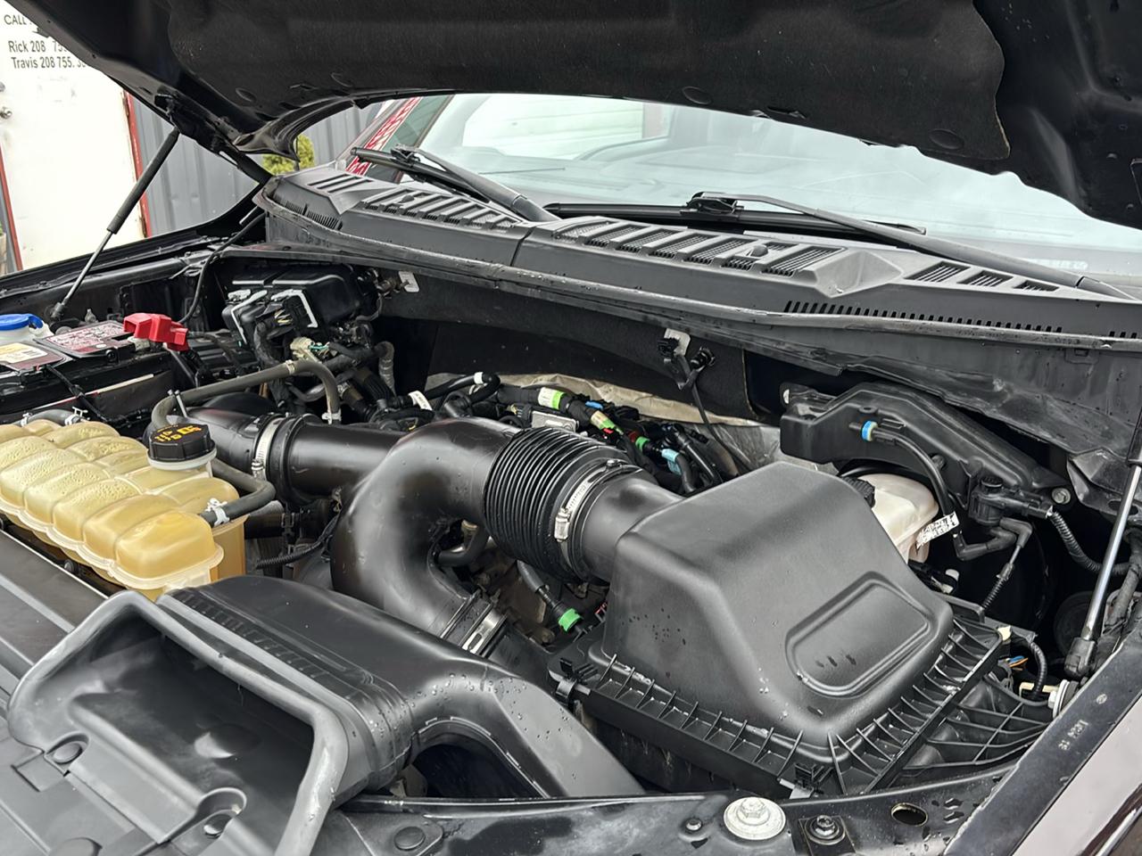Ford F-150 4WD SuperCrew 145" Lariat 2019