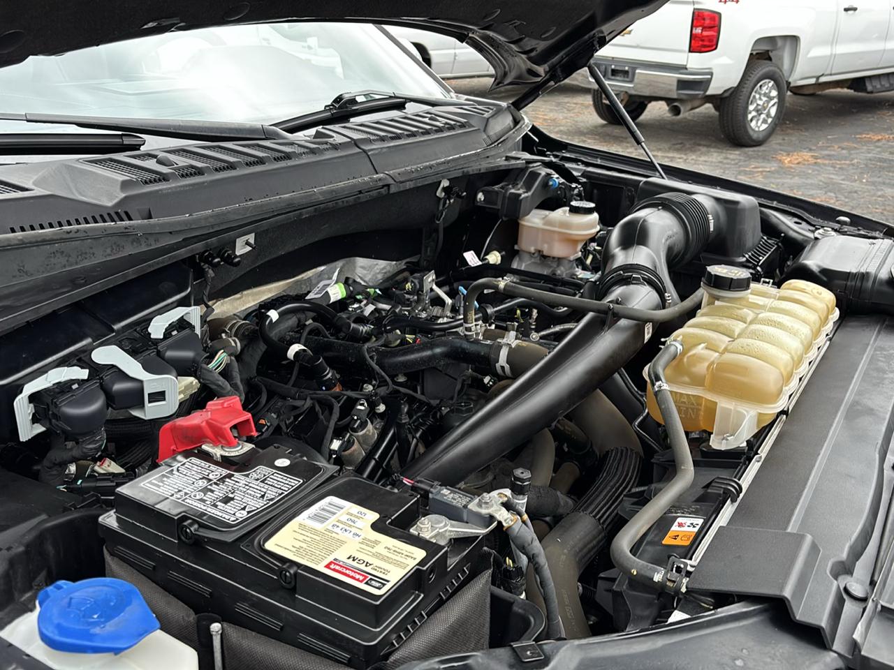 Ford F-150 4WD SuperCrew 145" Lariat 2019