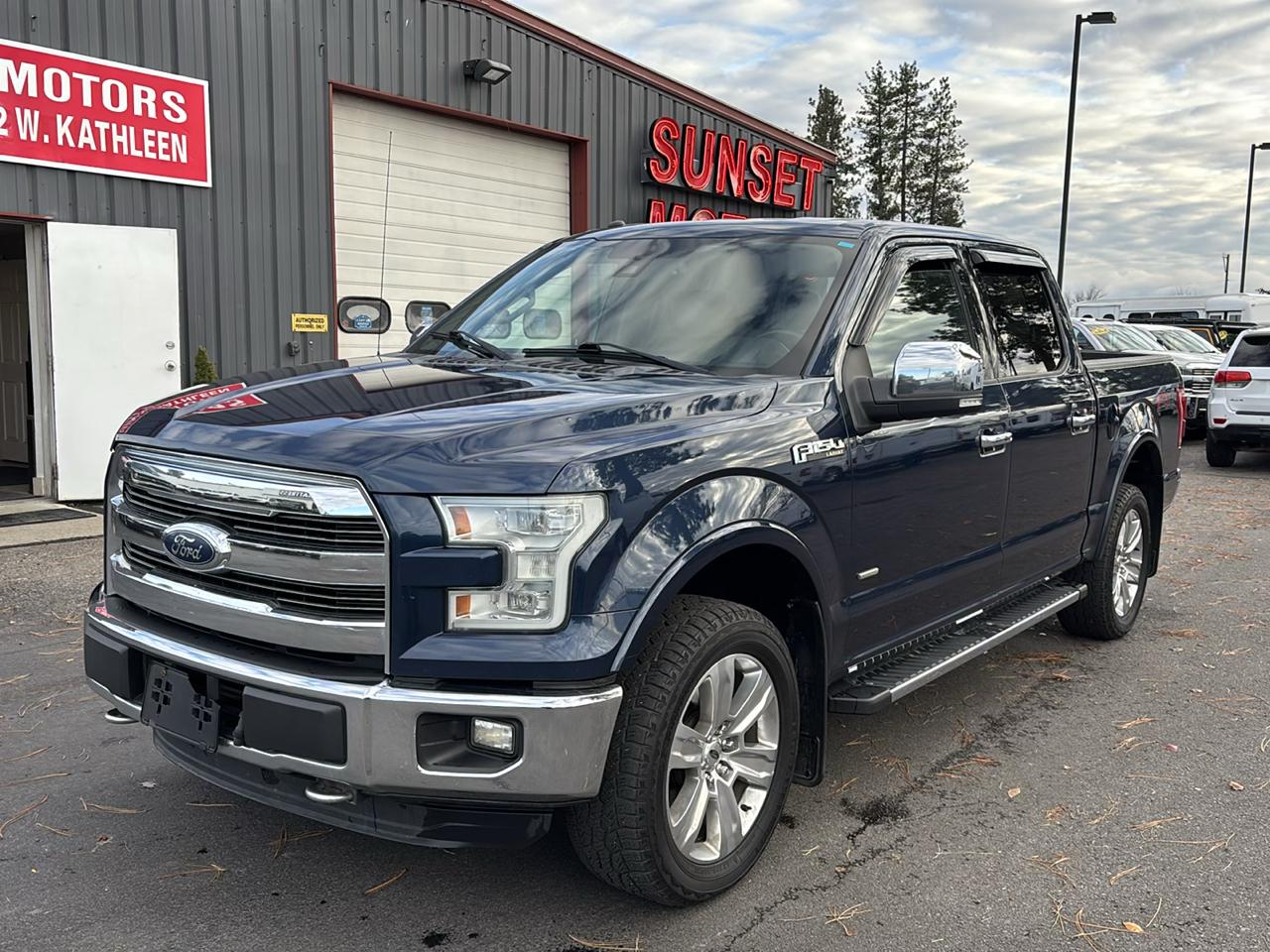 2016 Ford F-150 4WD SuperCrew 145" Lariat