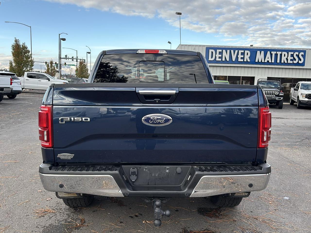 Ford F-150 4WD SuperCrew 145" Lariat 2016