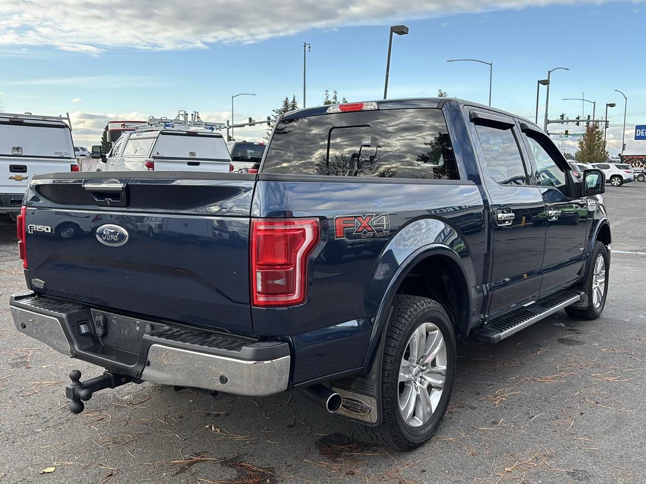 Ford F-150 4WD SuperCrew 145" Lariat 2016