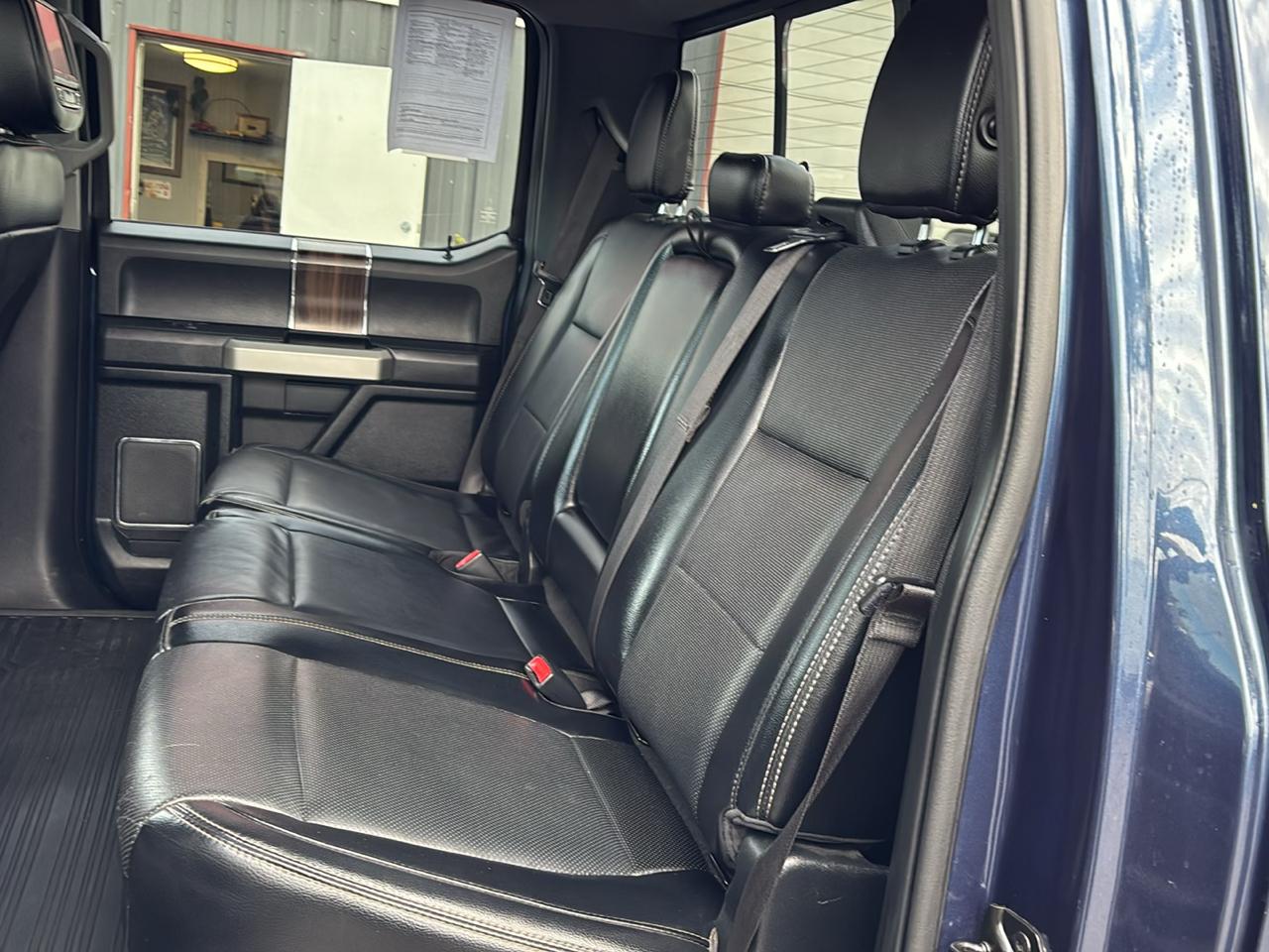Ford F-150 4WD SuperCrew 145" Lariat 2016