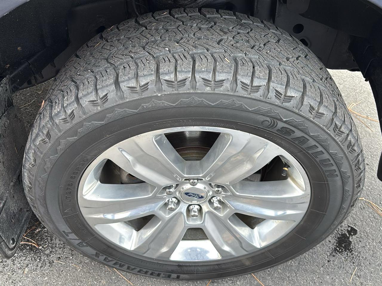 Ford F-150 4WD SuperCrew 145" Lariat 2016