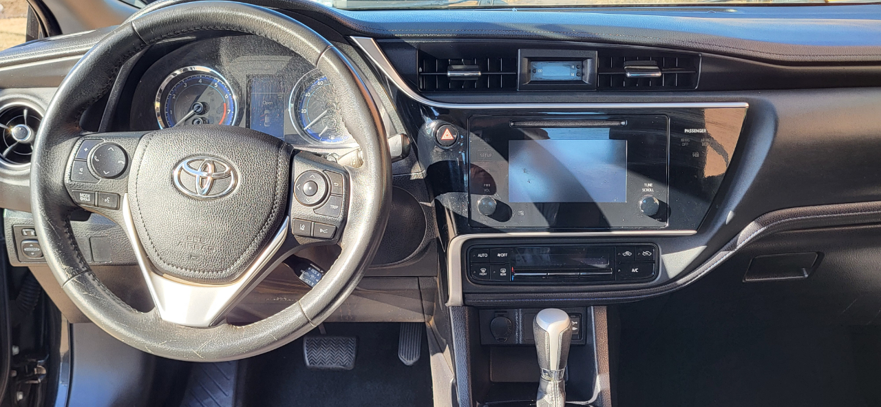 Toyota Corolla LE CVT 2017