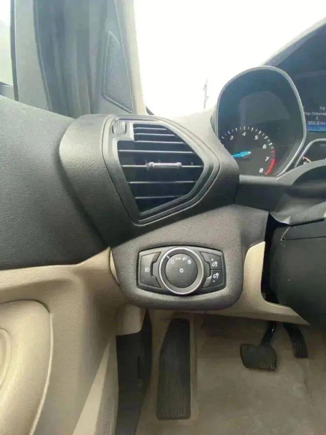 Ford Escape SE FWD 2016