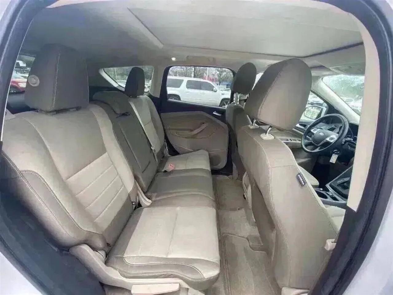 Ford Escape SE FWD 2016