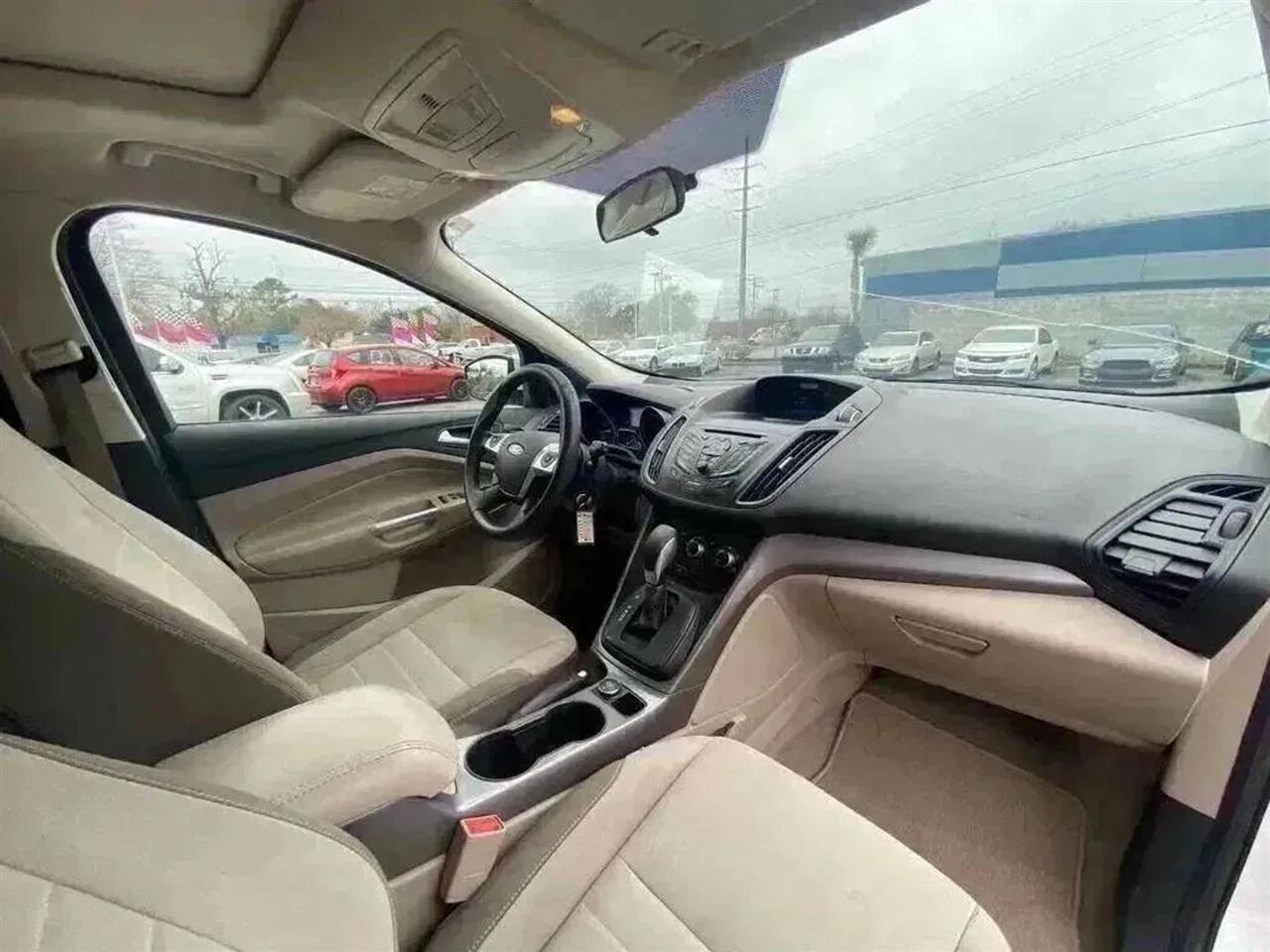 Ford Escape SE FWD 2016