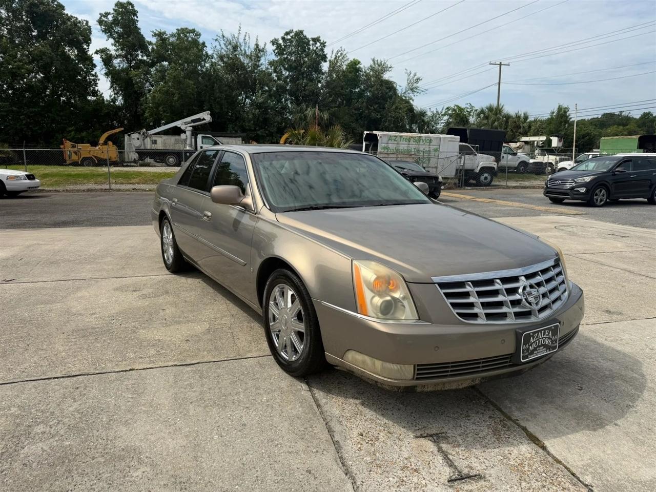 Cadillac DTS Sedan 2007
