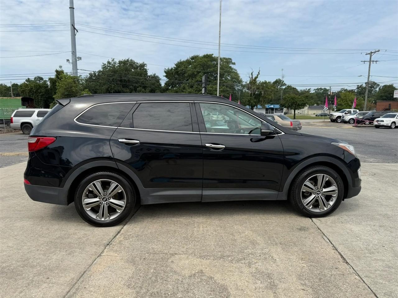 Hyundai Santa Fe Limited FWD 2013