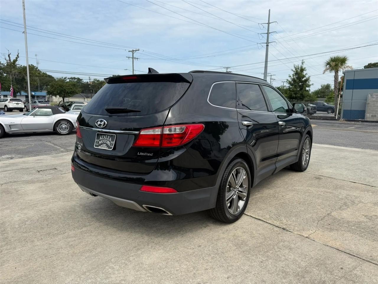 Hyundai Santa Fe Limited FWD 2013