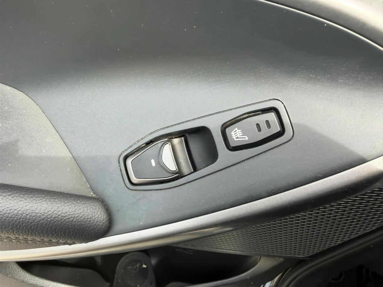 Hyundai Santa Fe Limited FWD 2013