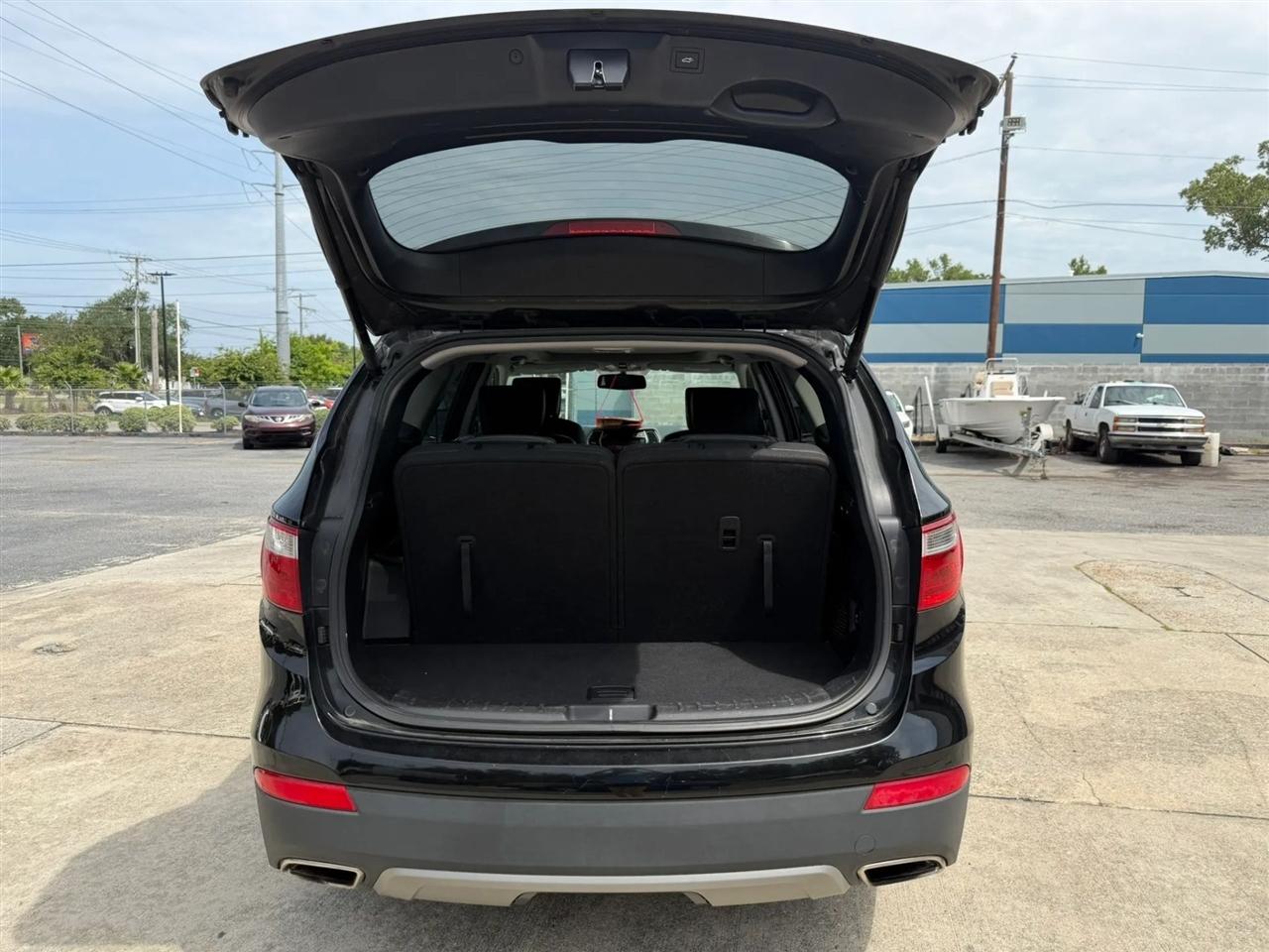 Hyundai Santa Fe Limited FWD 2013