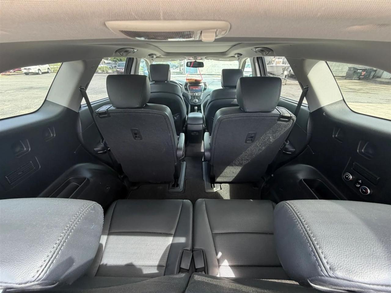 Hyundai Santa Fe Limited FWD 2013