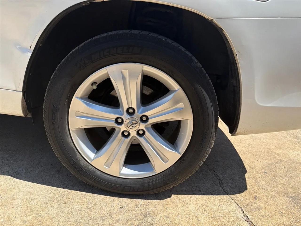 Toyota Highlander Limited 4WD 2009