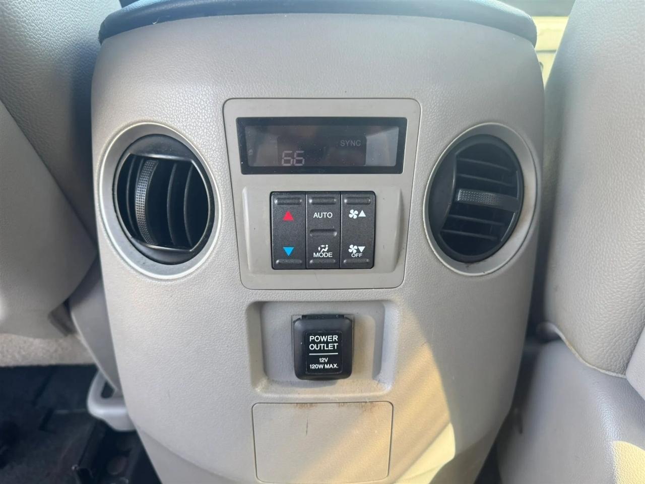 Honda Pilot EX-L 4WD 5-Spd AT 2012