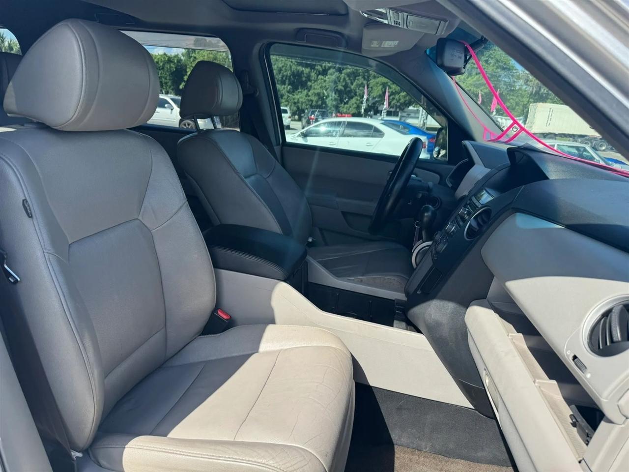 Honda Pilot EX-L 4WD 5-Spd AT 2012